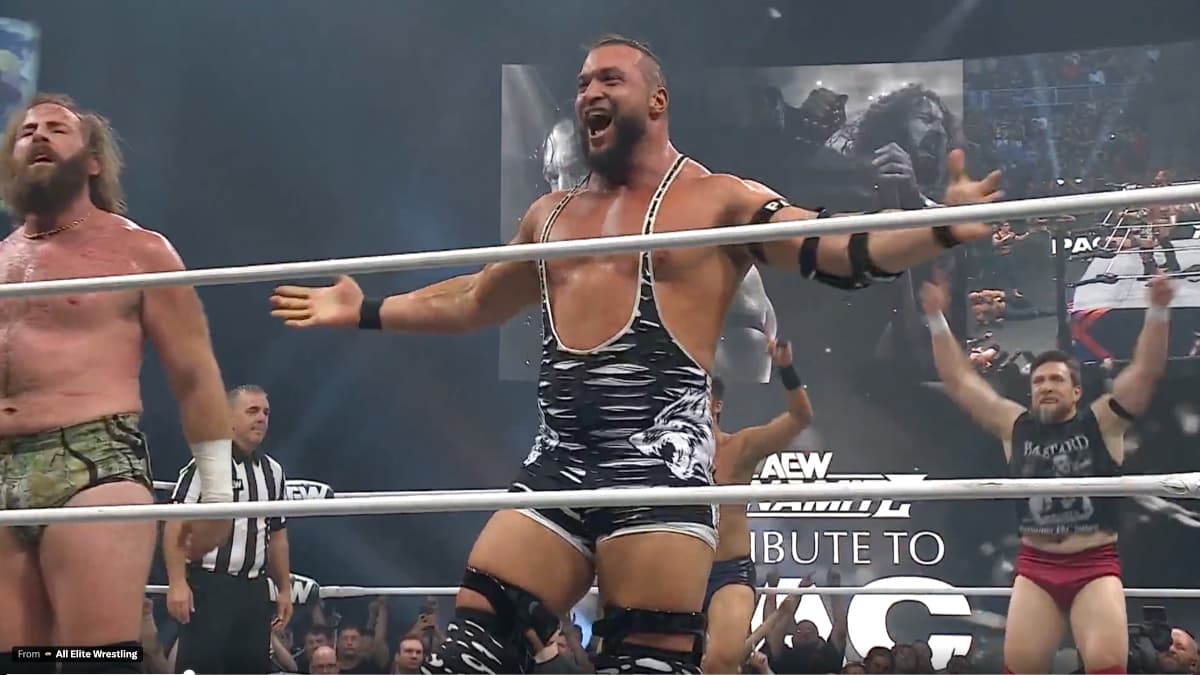 Wardlow poses in an AEW ring.