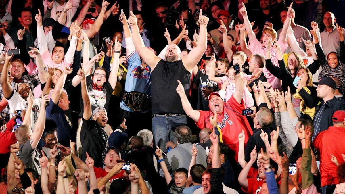 The Big Show leading the WWE Raw crowd in YES! chants in 2013