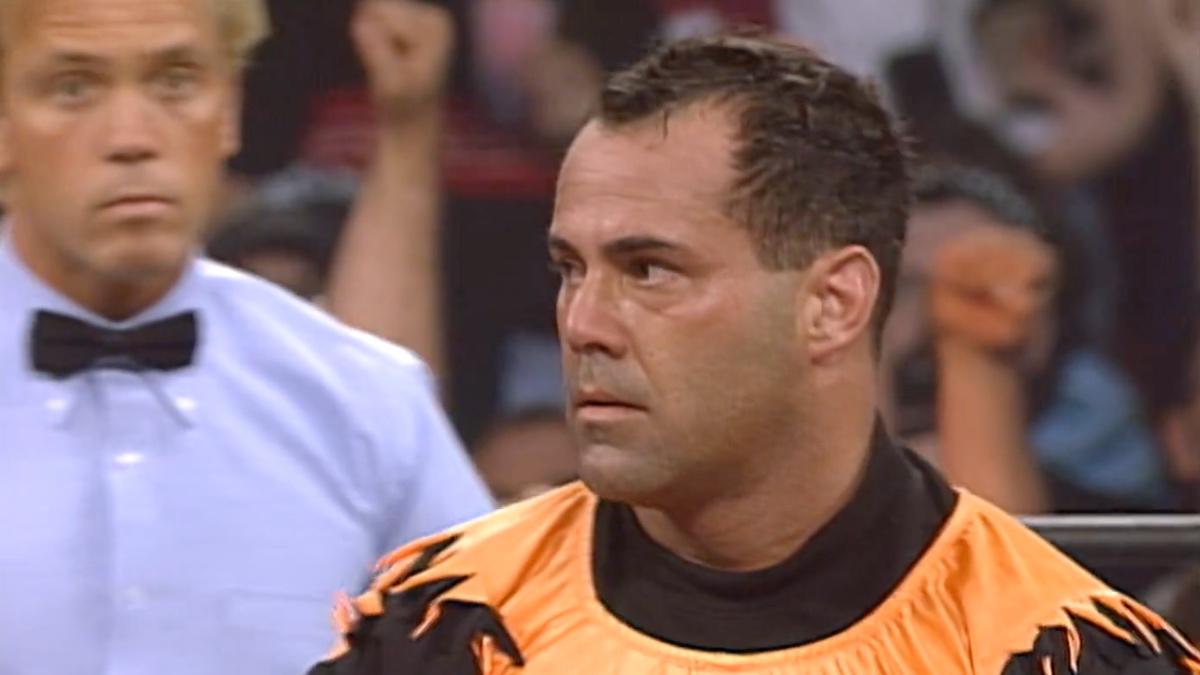 Dean Malenko wearing Ciclope outfit at WCW Slamboree 1998 after unmasking