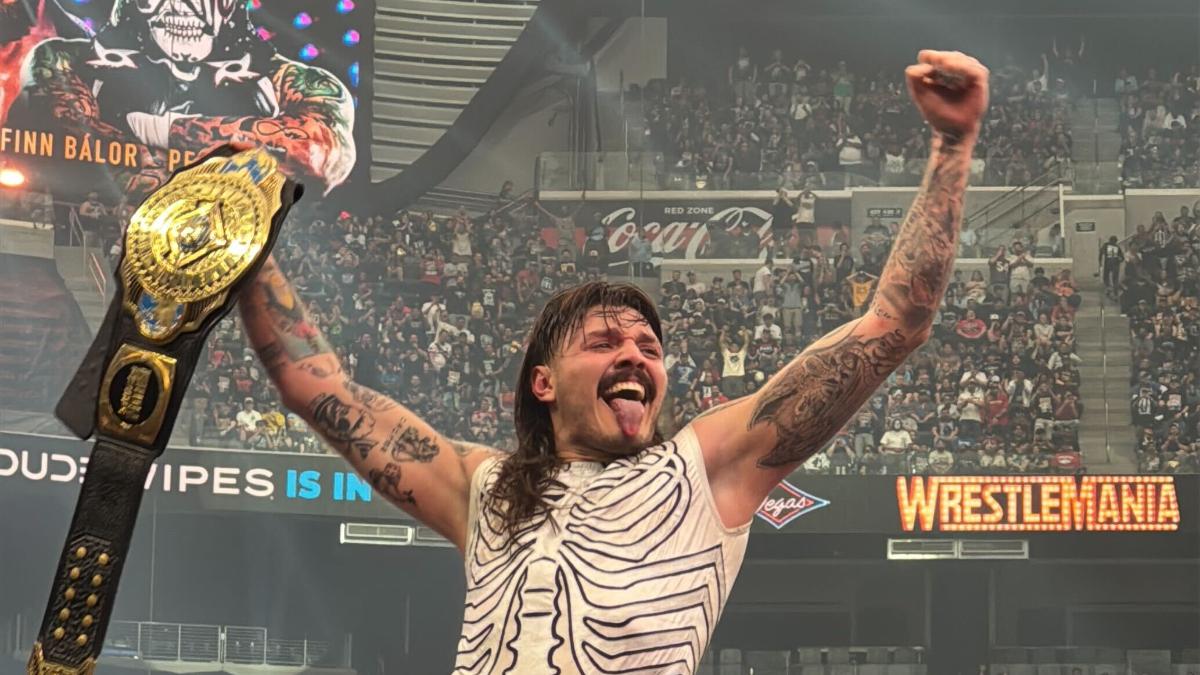 Dominik Mysterio with Intercontinental Title