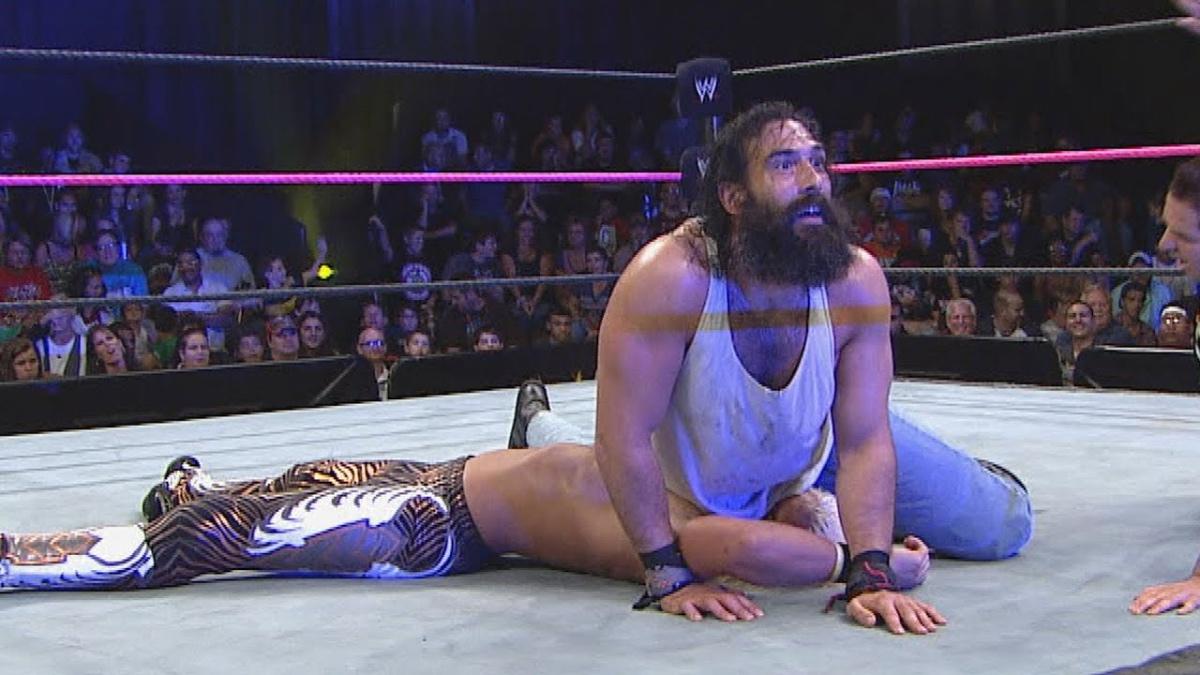 Luke Harper pinning Mike Dalton on his WWE debut