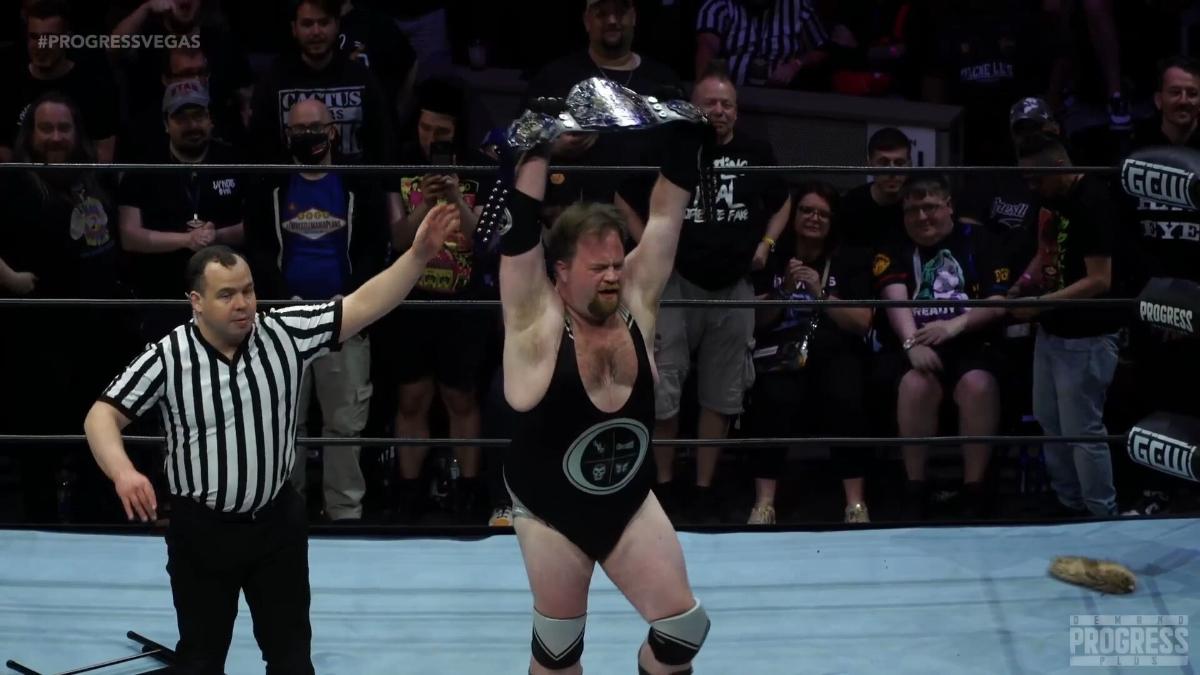 Paul Walter Hauser with PROGRESS Proteus Title