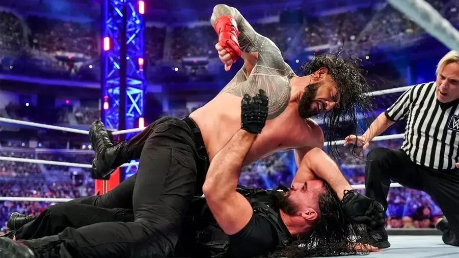 Seth Rollins Roman Reigns Royal Rumble 2022.jpg
