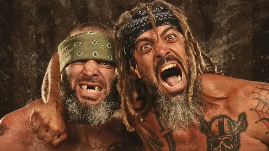 The Briscoes gurning.png