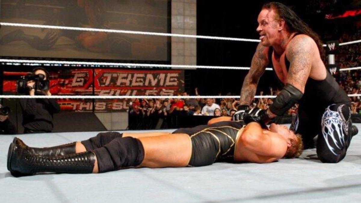 The Undertaker pinning Jack Swagger on WWE Raw in April 2010