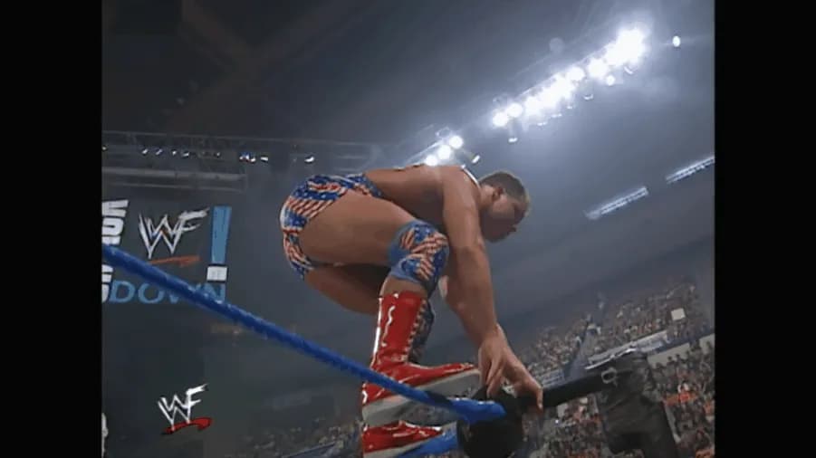 https://cultaholic.com/files/images/2bc7d02badcda5482e0c72794654a61f15c17e8b-hardcore-holly-kurt-angle.gif