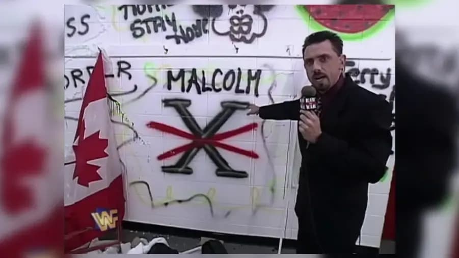 https://cultaholic.com/files/images/94130bf54e9f59f38f06f8258aa36df26db55064-michael-cole-dx-nation-of-domination-locker-room.jpg