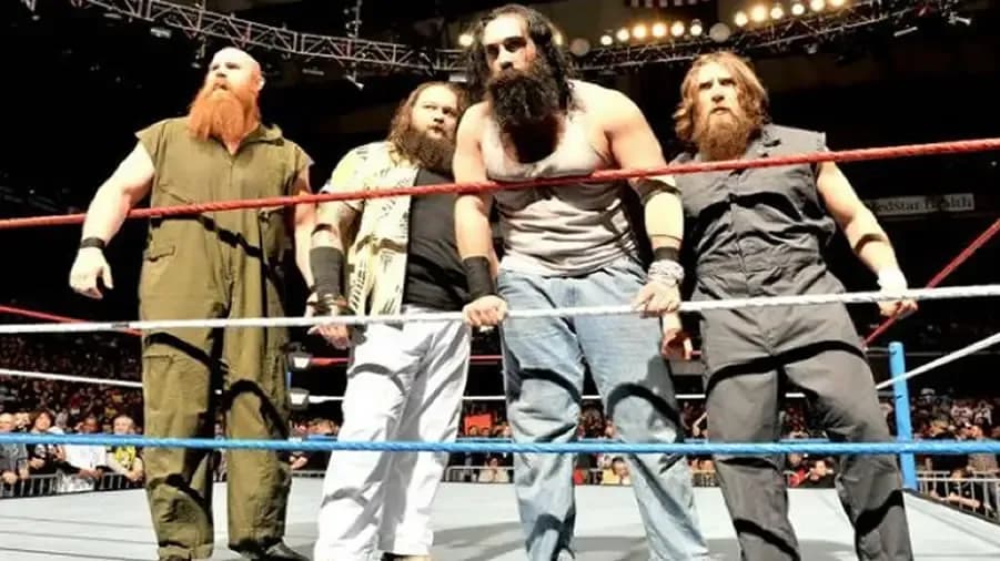 https://cultaholic.com/files/images/9949e5deaa337aa4b8f491a89d70daed580f59d7-daniel-bryan-wyatt-family.jpg