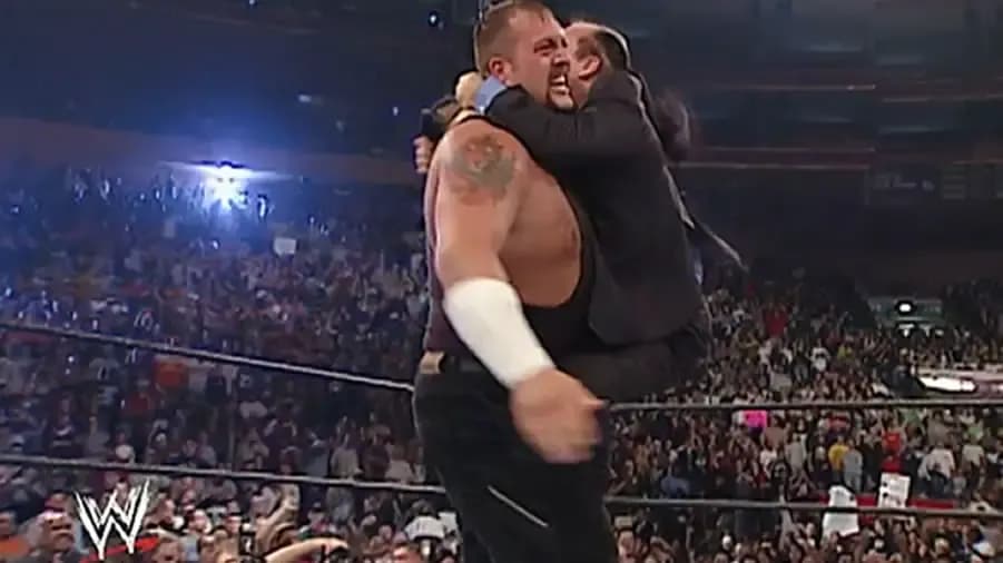 https://cultaholic.com/files/images/bbe884ae6f3282e108f4b0ab4c25d4d8b7d7cdf4-big-show-paul-heyman.jpg