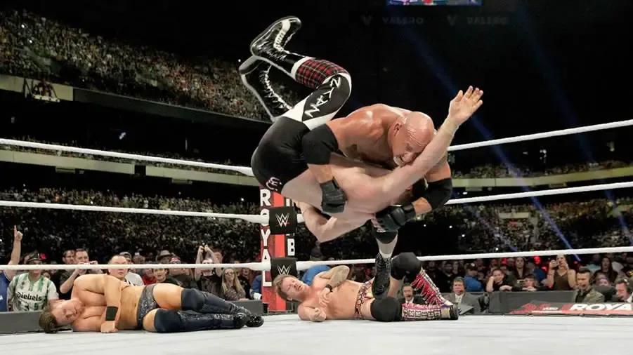 https://cultaholic.com/files/images/2b72cdd02c73bd3dcd03476a084f9486a3abcf76-royal-rumble-2017-goldberg-sami-zayn.jpg
