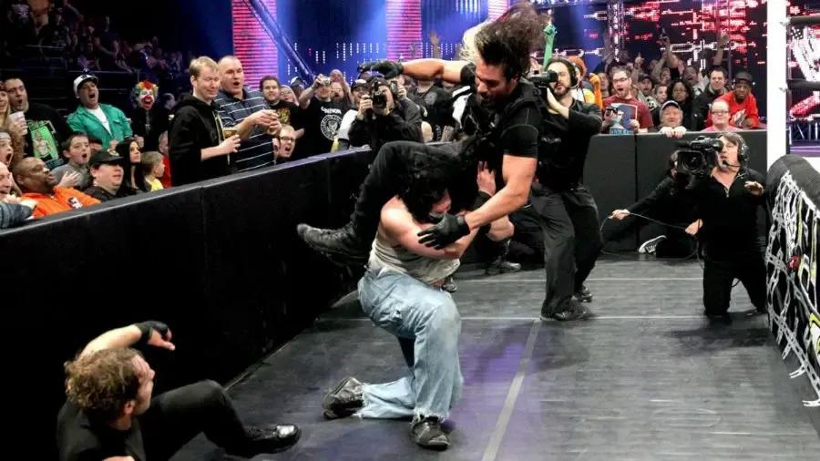 https://cultaholic.com/files/images/504e71572db82592f822343cd7608593ba75cf39-The-Shield-Luke-Harper.jpg