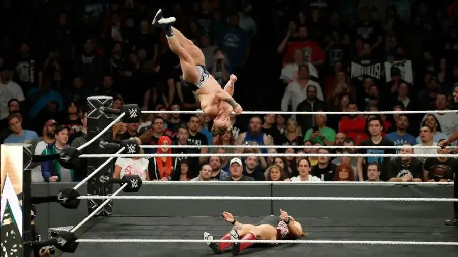 https://cultaholic.com/files/images/6ee4358d712cdd8911e22281dcc8fc073eee28ed-tyler-bate-pete-dunne-nxt-takeover-chicago.jpg