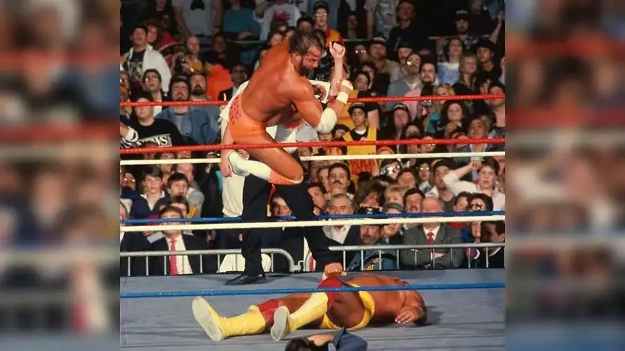 https://cultaholic.com/files/images/7374640bf232650f618b5c57003f71359c4116ef-MACHO-MAN-RANDY-SAVAGE-HULK-HOGAN-ELBOW-DROP.jpg