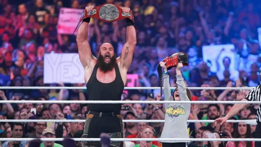https://cultaholic.com/files/images/9b5b0e89452a00bbe29f75af1af1c958a82a9ad8-Braun-Strowman-Nicholas.jpg