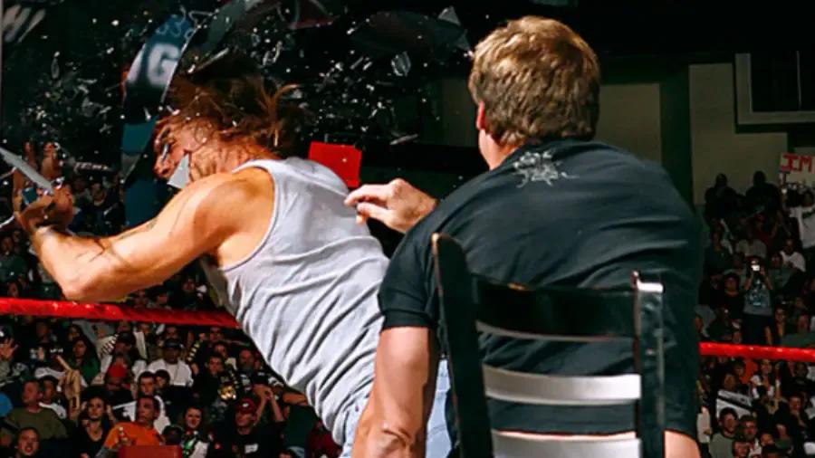 https://cultaholic.com/files/images/d6e7ff1ba3fb303f57986270ec02416012316800-chris-jericho-shawn-michaels-tron.jpg